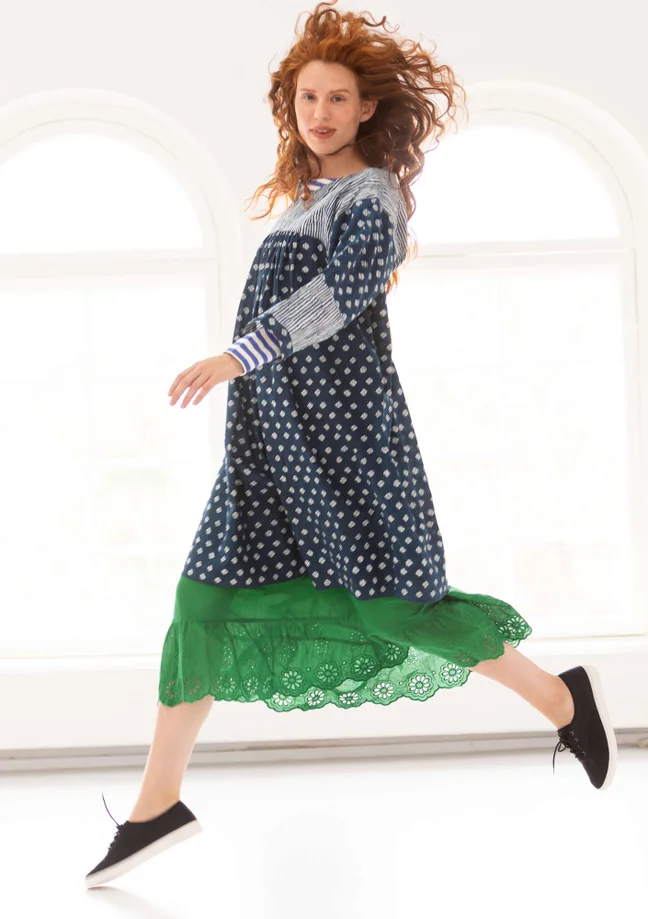 Woven organic cotton underskirt