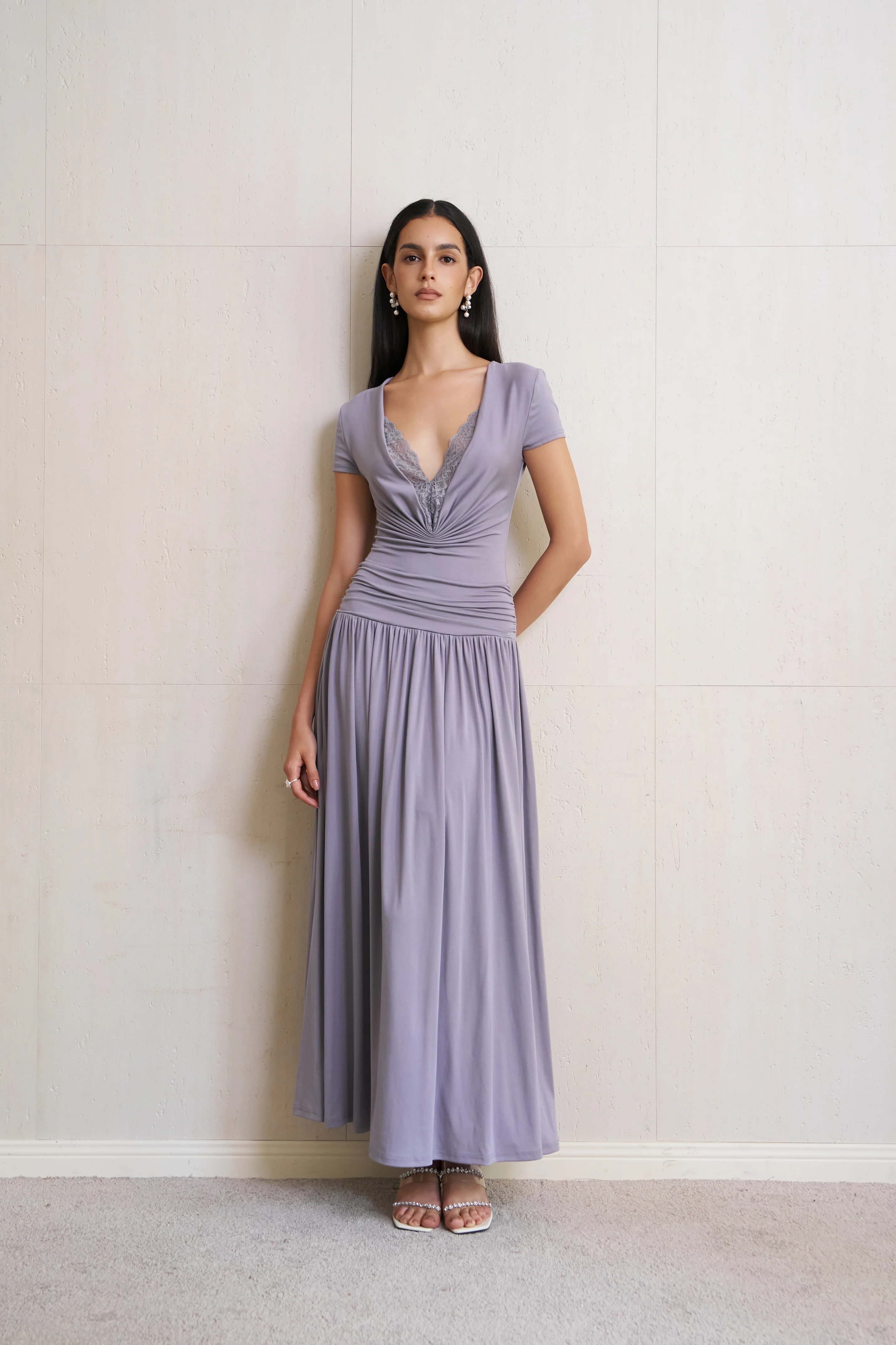 Lace V-neck ruched maxi dress