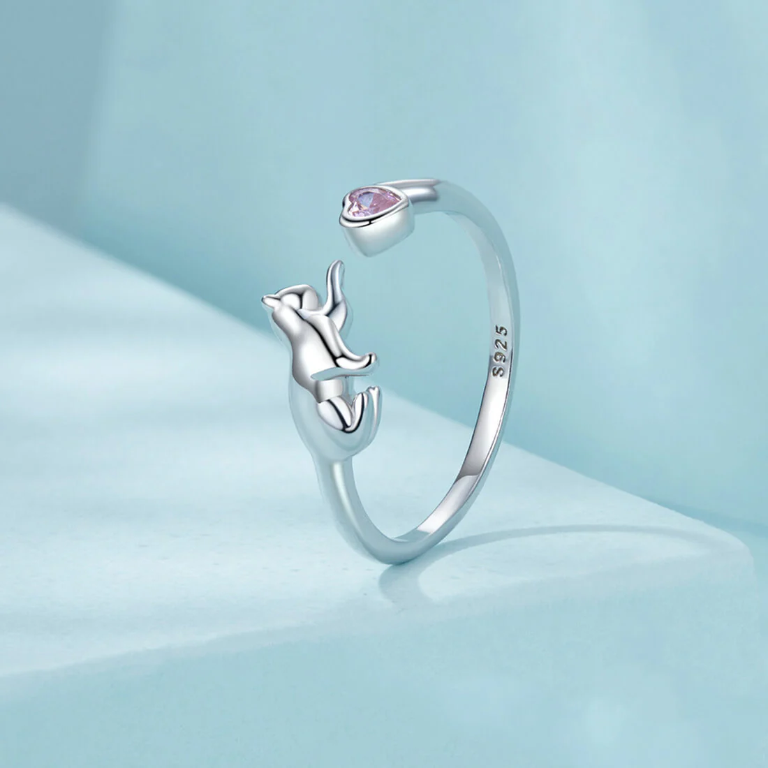 Cat's Touch Ring