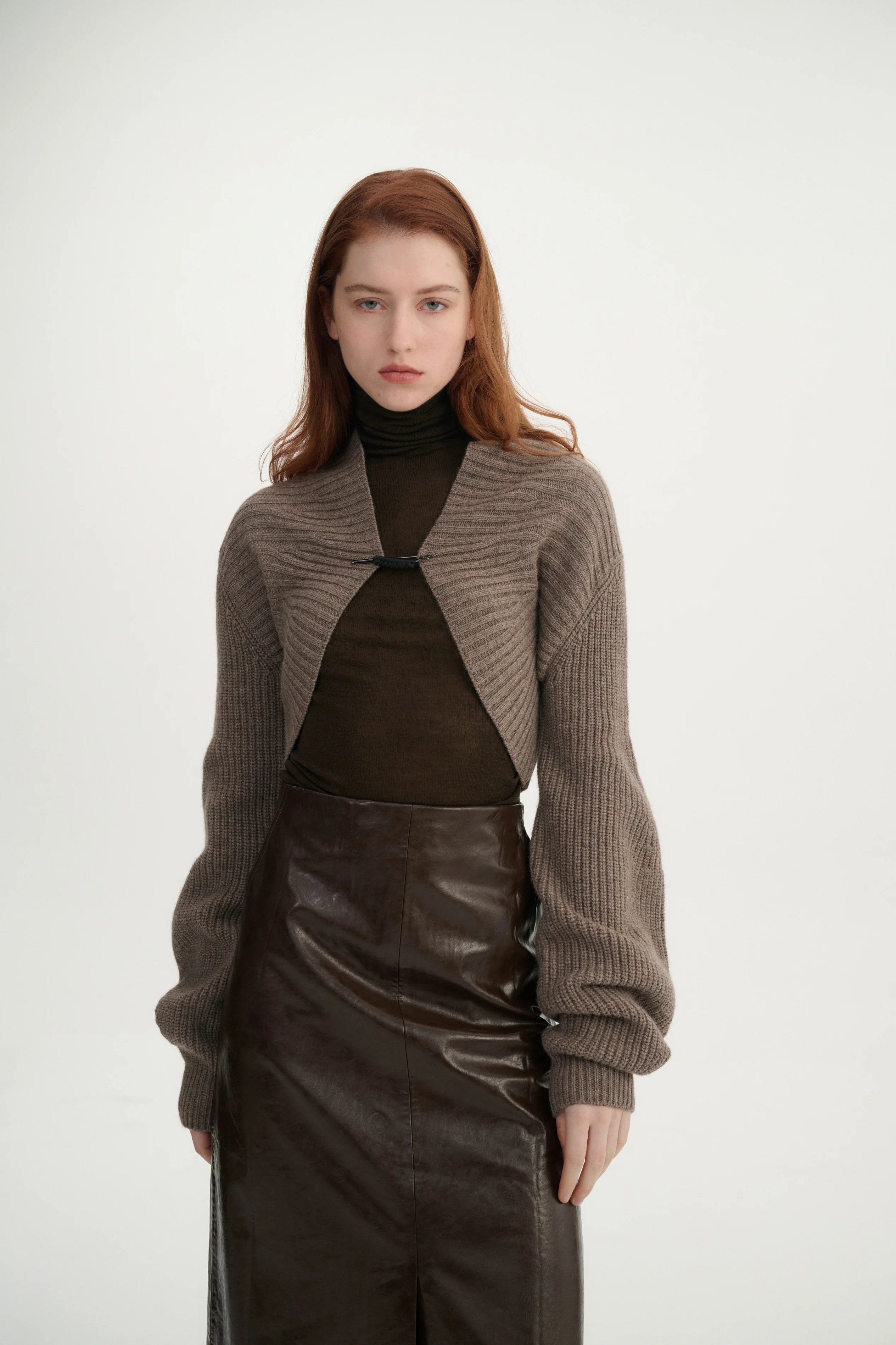 Mid-weight ribbed shrug