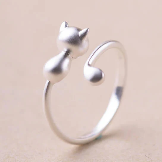 Long Tail Cat Ring
