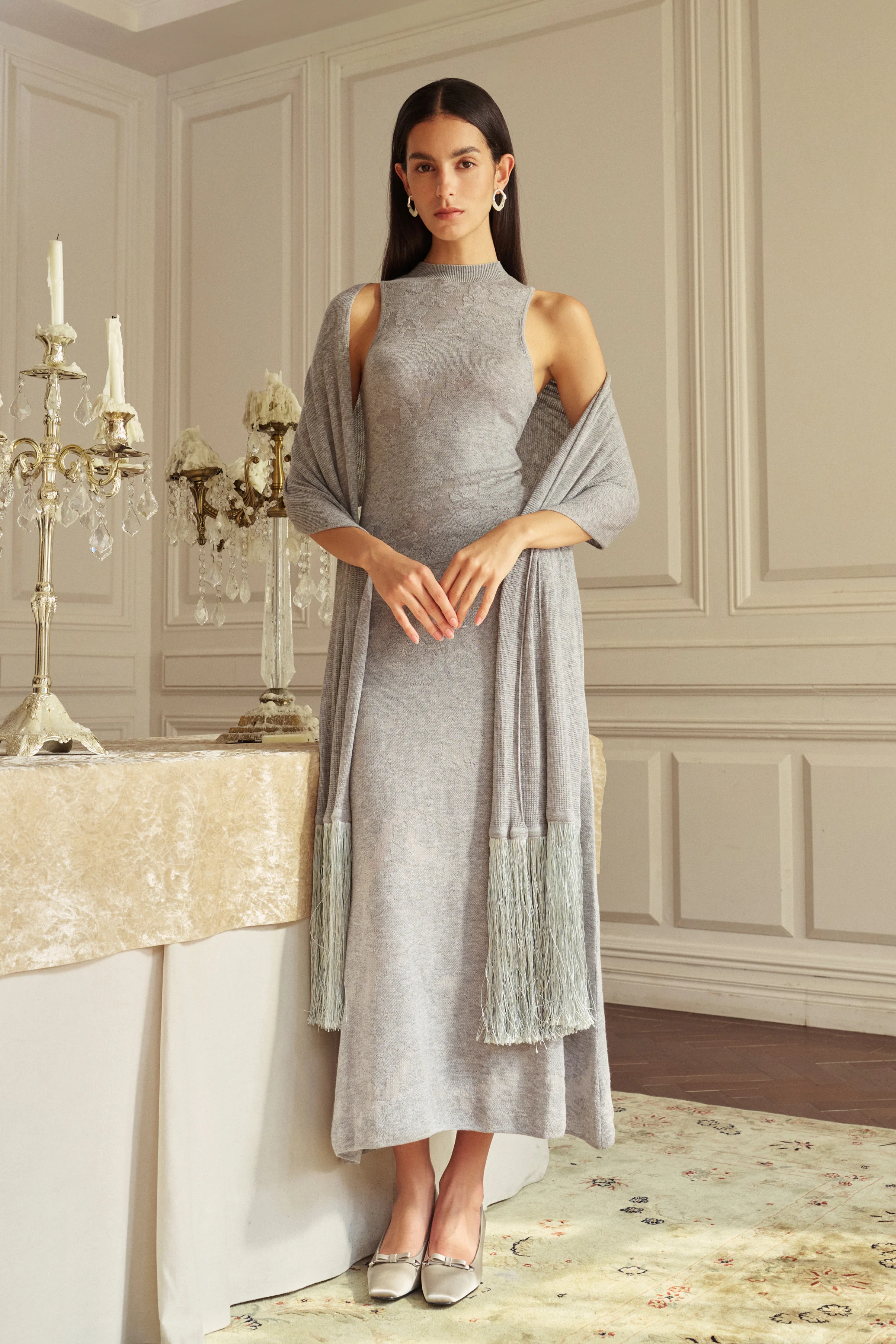 Jacquard wool set with fringed scarf