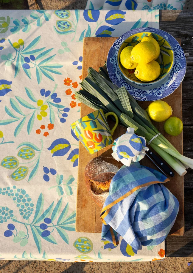 “Olives” organic cotton tablecloth
