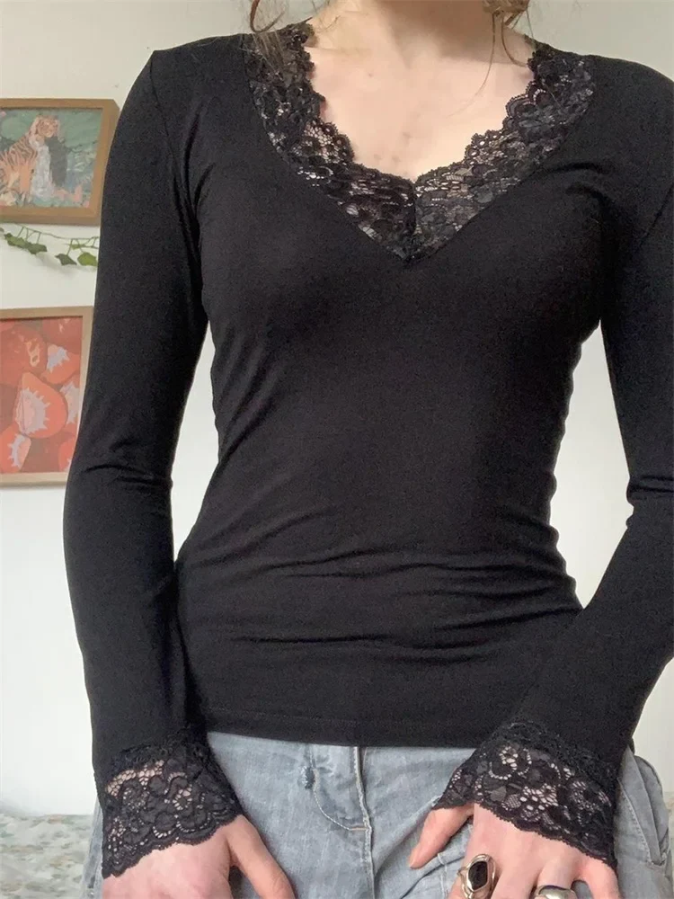 Vintage Lace Patchwork Fairy Grunge V Neck Long Sleeve Slim Fit Black T-shirts - malitai
